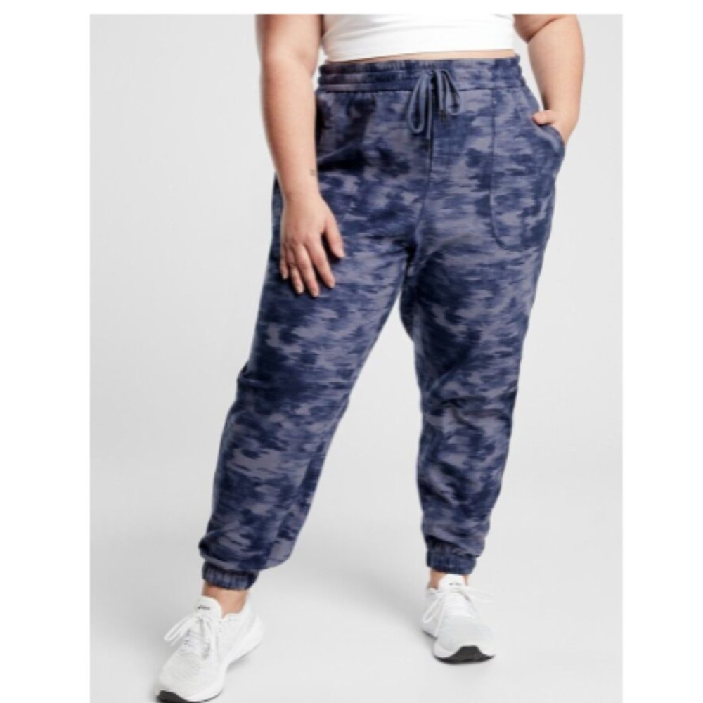 NWT Athleta Inversion Midieval Violet sz 26 Farallon Printed Jogger